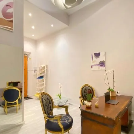 Relais Nazionale 18 Oda ve Kahvaltı